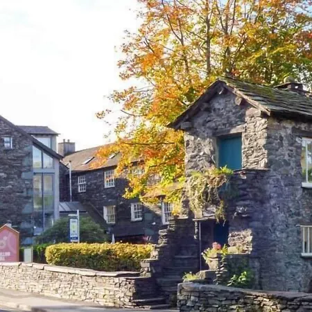 Loughrigg View * Ambleside